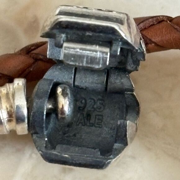 Pandora Leather Double Wrap Sterling Silver Barrel Clasp Bracelet & Pandora Bead - Picture 6 of 9
